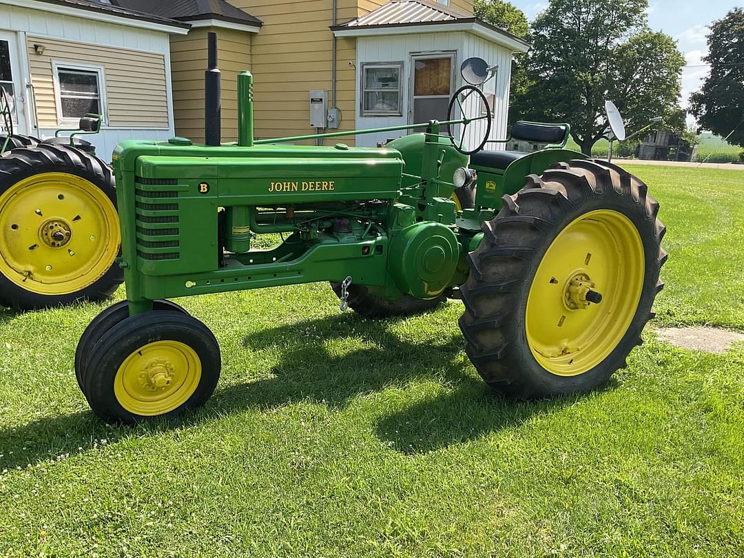 Image of John Deere B Primary image