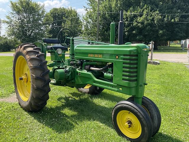 Image of John Deere B equipment image 2