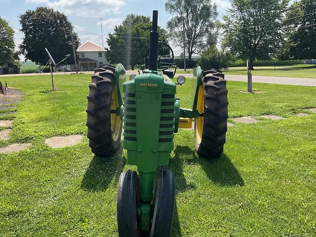 Image of John Deere B equipment image 1