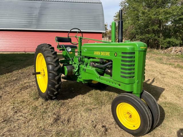 Image of John Deere B equipment image 4