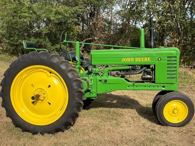 Image of John Deere B equipment image 1