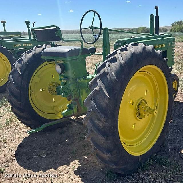 Image of John Deere B equipment image 4