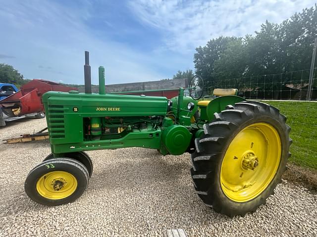 Image of John Deere B equipment image 1