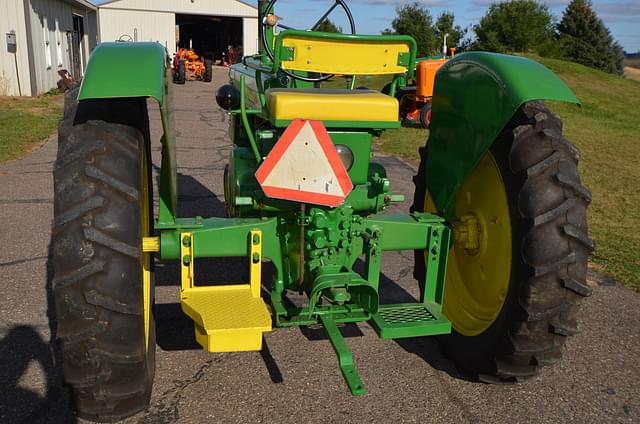Image of John Deere B equipment image 3
