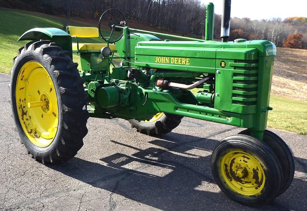 Image of John Deere B Primary image