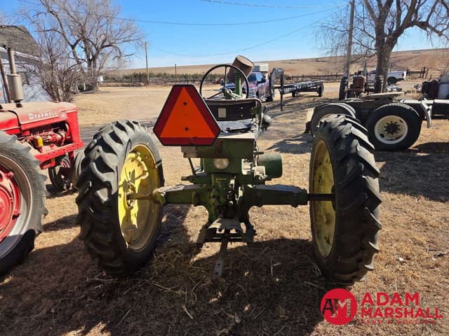 Image of John Deere B equipment image 4