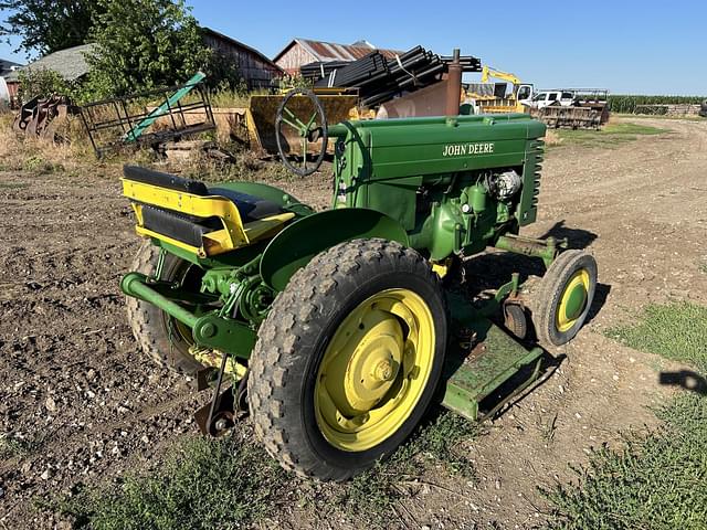 Image of John Deere M equipment image 4