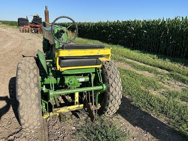 Image of John Deere M equipment image 3