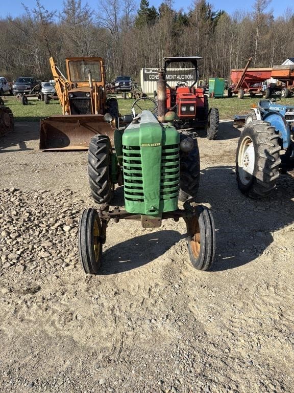 Image of John Deere M equipment image 2