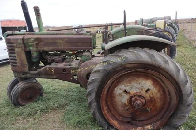 Image of John Deere A equipment image 4