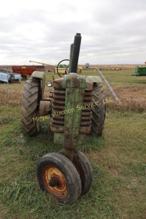 Image of John Deere A equipment image 1