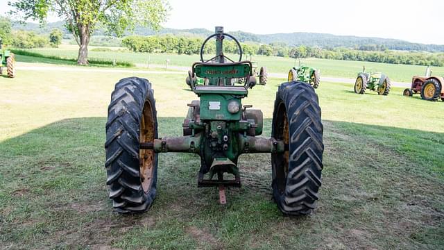 Image of John Deere A equipment image 4