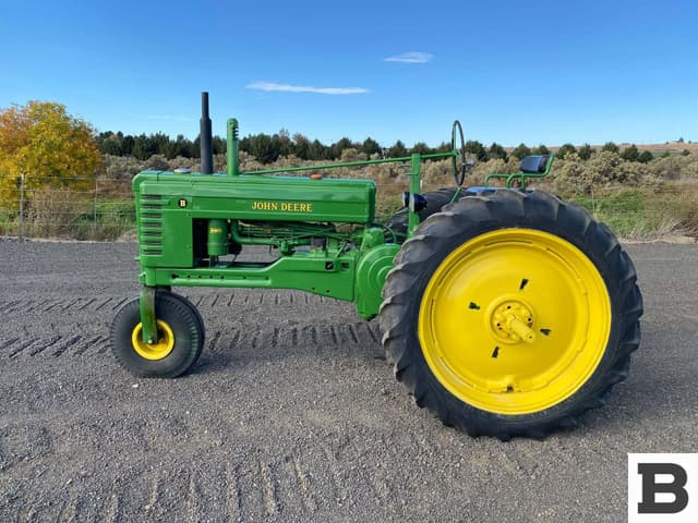 Image of John Deere B equipment image 1