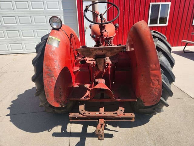 Image of McCormick-Deering W-4 equipment image 4