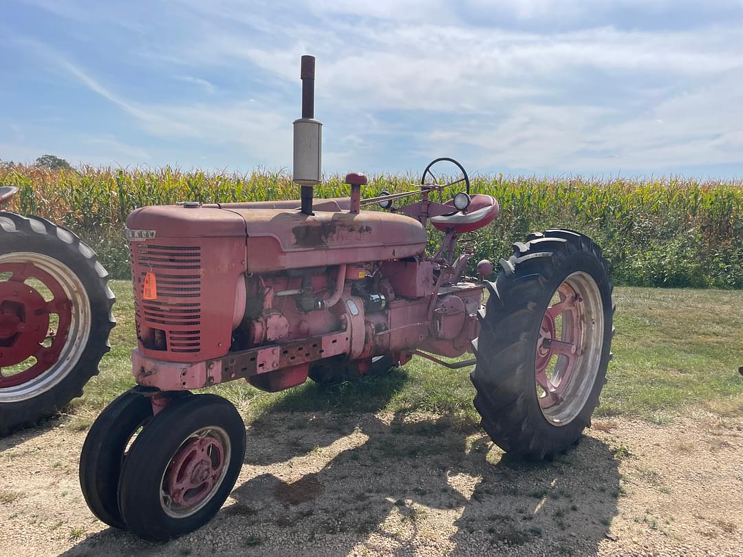 Image of Farmall M Primary image