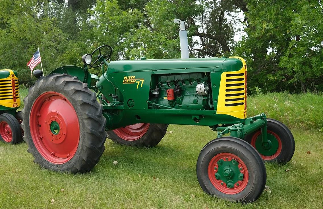 Main image Oliver 77