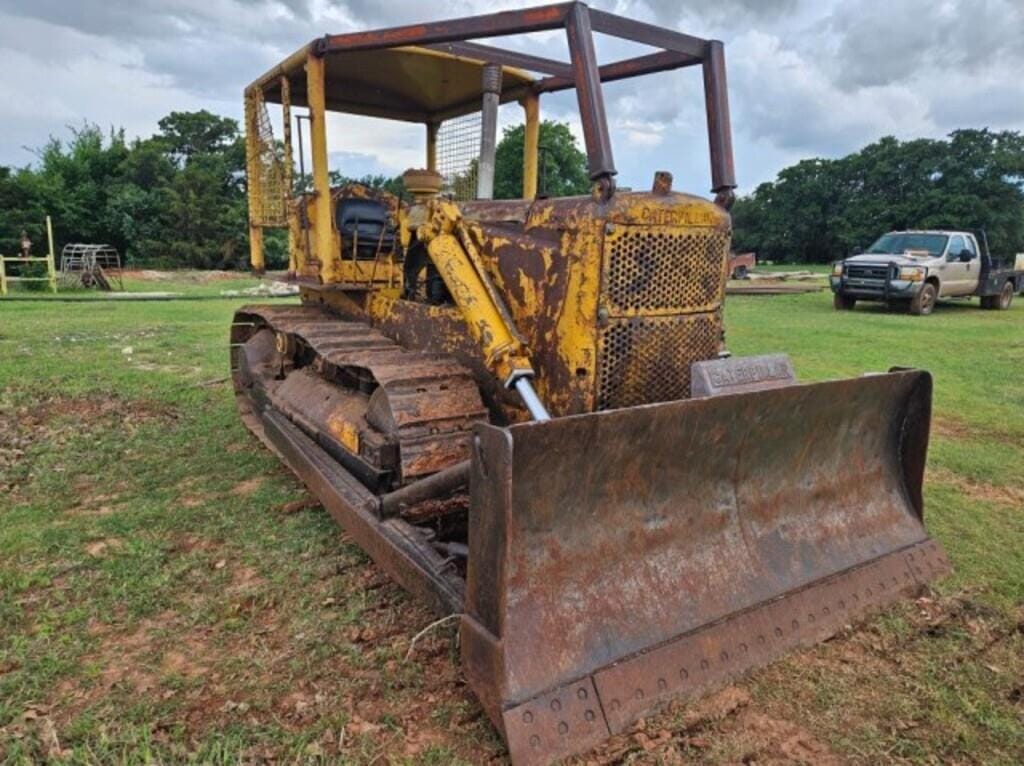 Main image Caterpillar D6