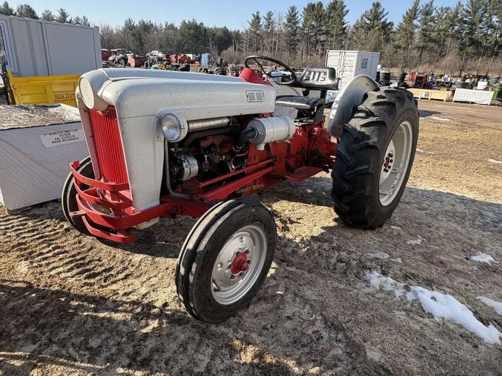 1950 Ford 800 Equipment Image0