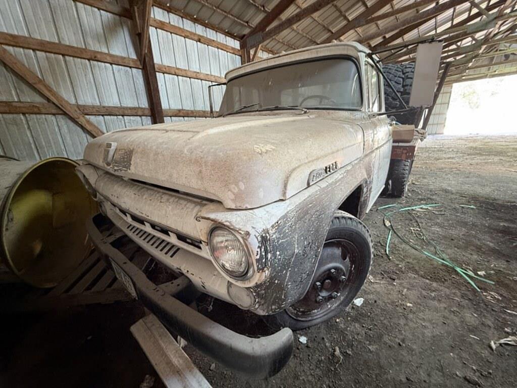 Image of Ford F-500 Primary image