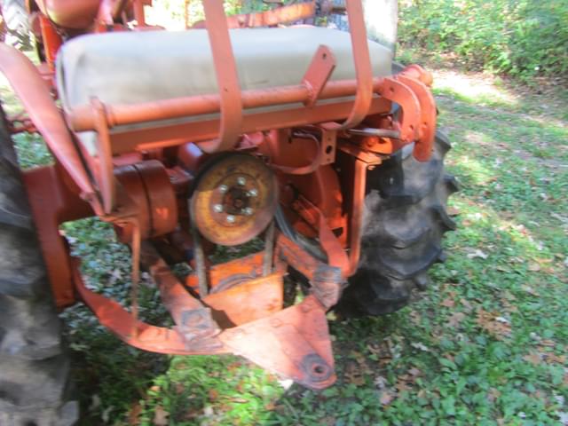 Image of Allis Chalmers B equipment image 4