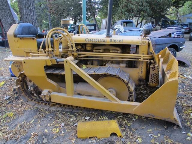 Main image Caterpillar D2