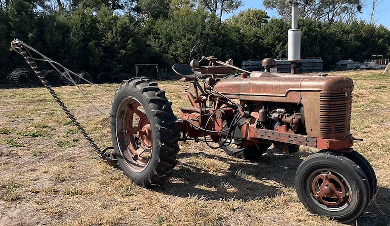 Image of Farmall H Image 0