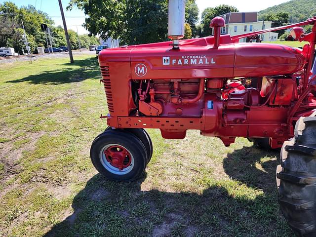 Image of Farmall M equipment image 4