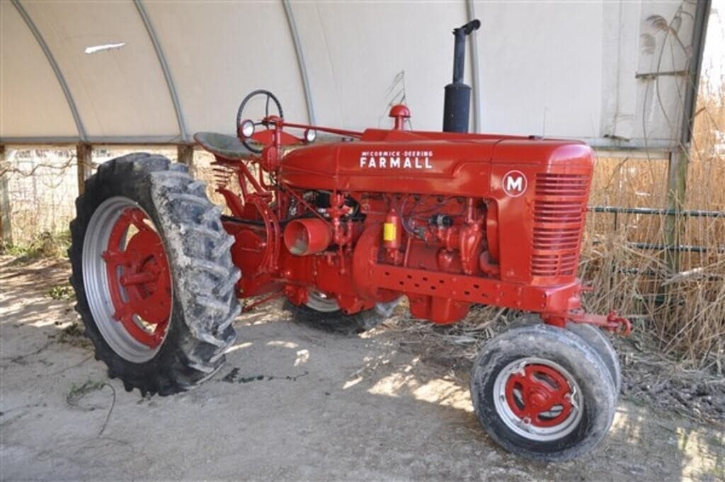 Image of Farmall M Primary image