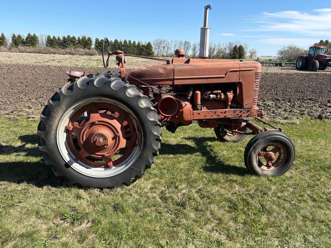 Image of Farmall M Primary image