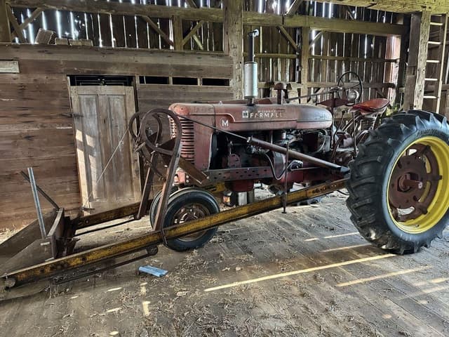 Image of International Harvester M equipment image 1