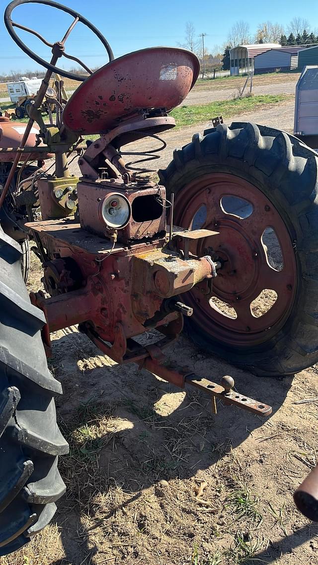 Image of Farmall Super C equipment image 3