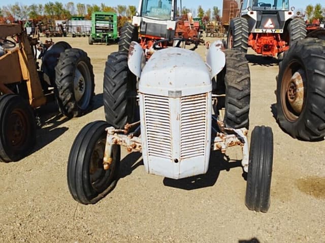 Image of Ferguson TO-20 equipment image 3