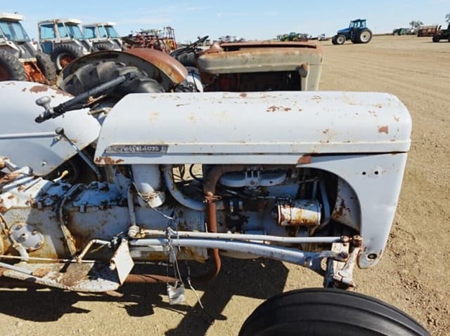 Image of Ferguson TO-20 equipment image 4