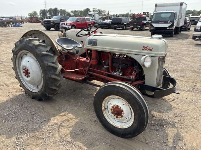 Image of Ford 8N equipment image 4