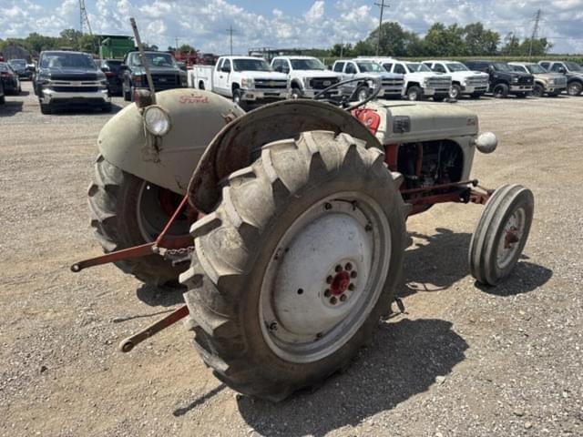 Image of Ford 8N equipment image 3