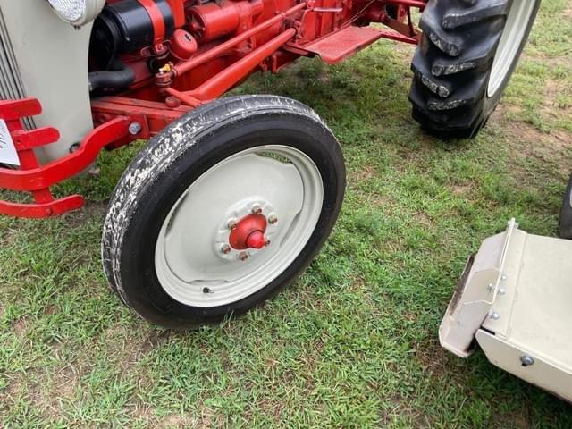 Image of Ford 8N equipment image 4