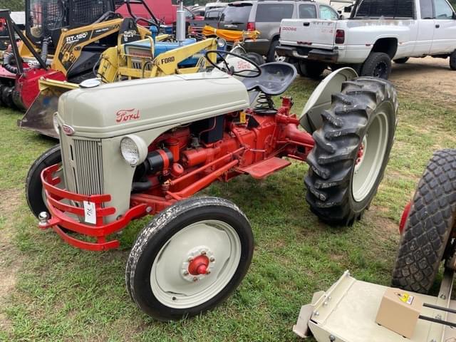 Image of Ford 8N equipment image 3