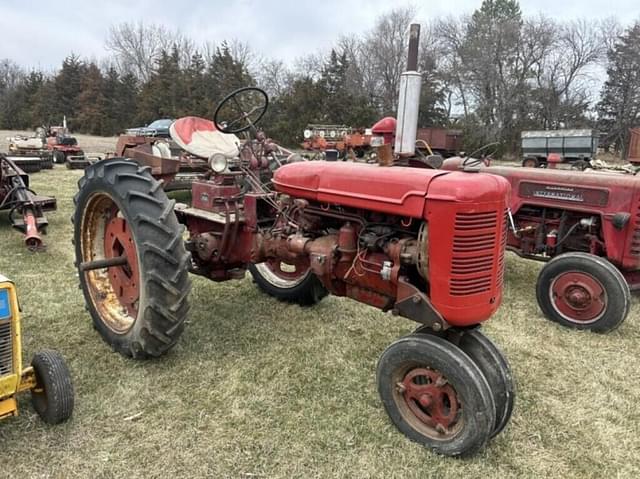 Image of Farmall Super C equipment image 2