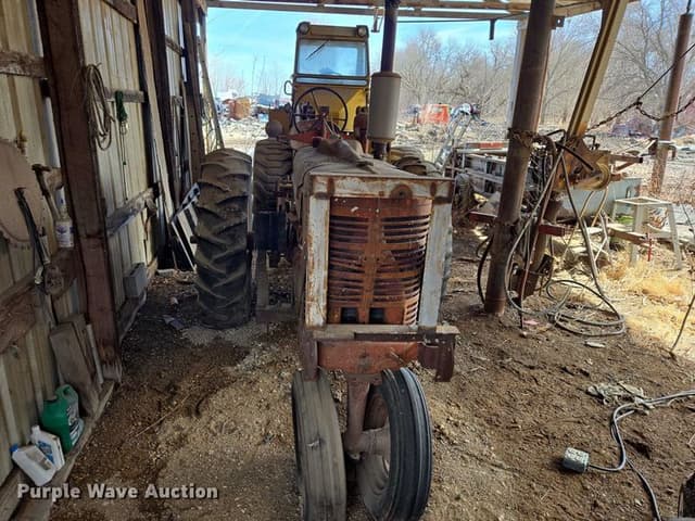 Image of International Harvester M equipment image 1