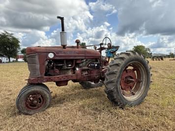 Main image International Harvester M