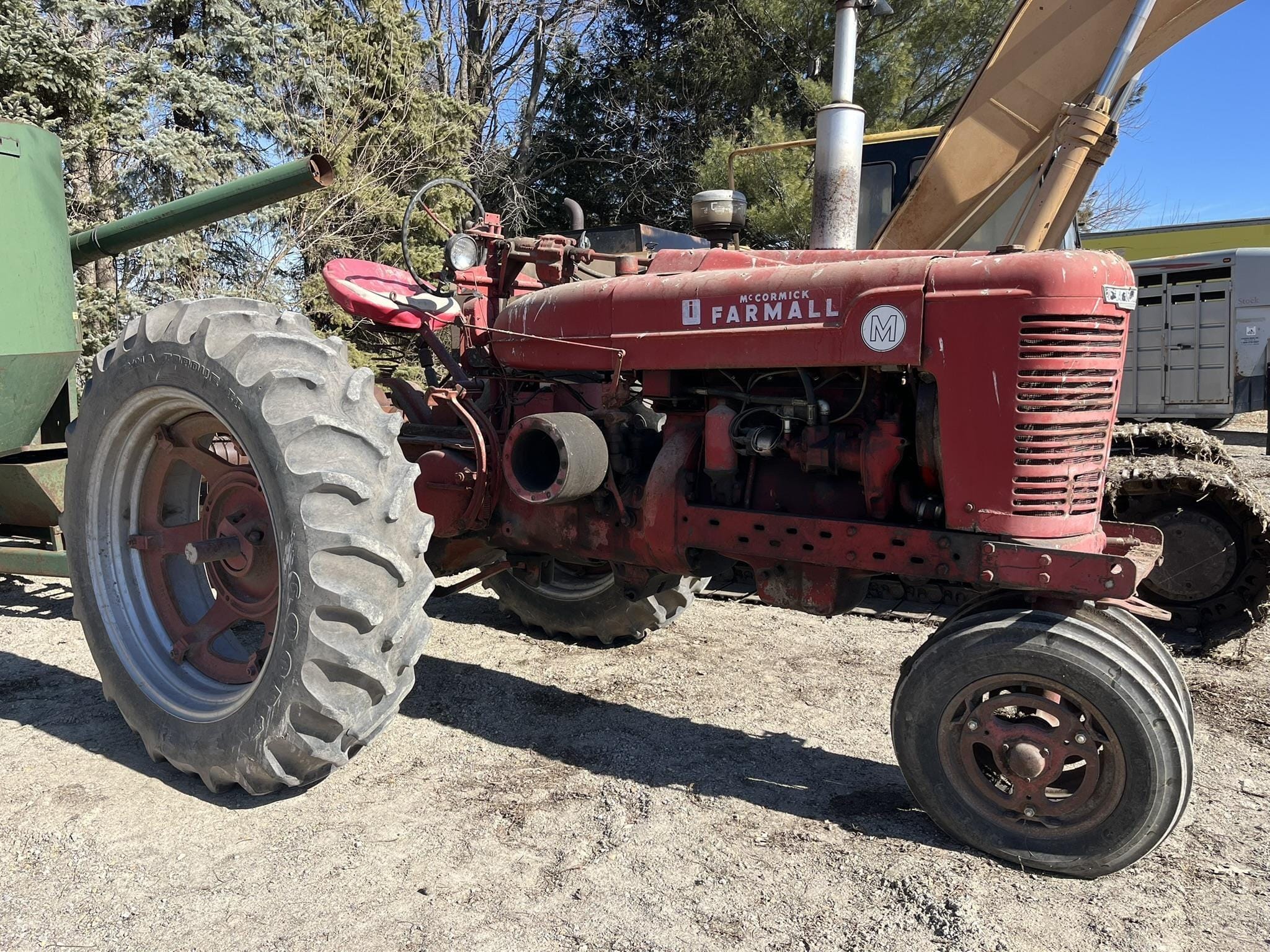 1951 Farmall M Equipment Image0