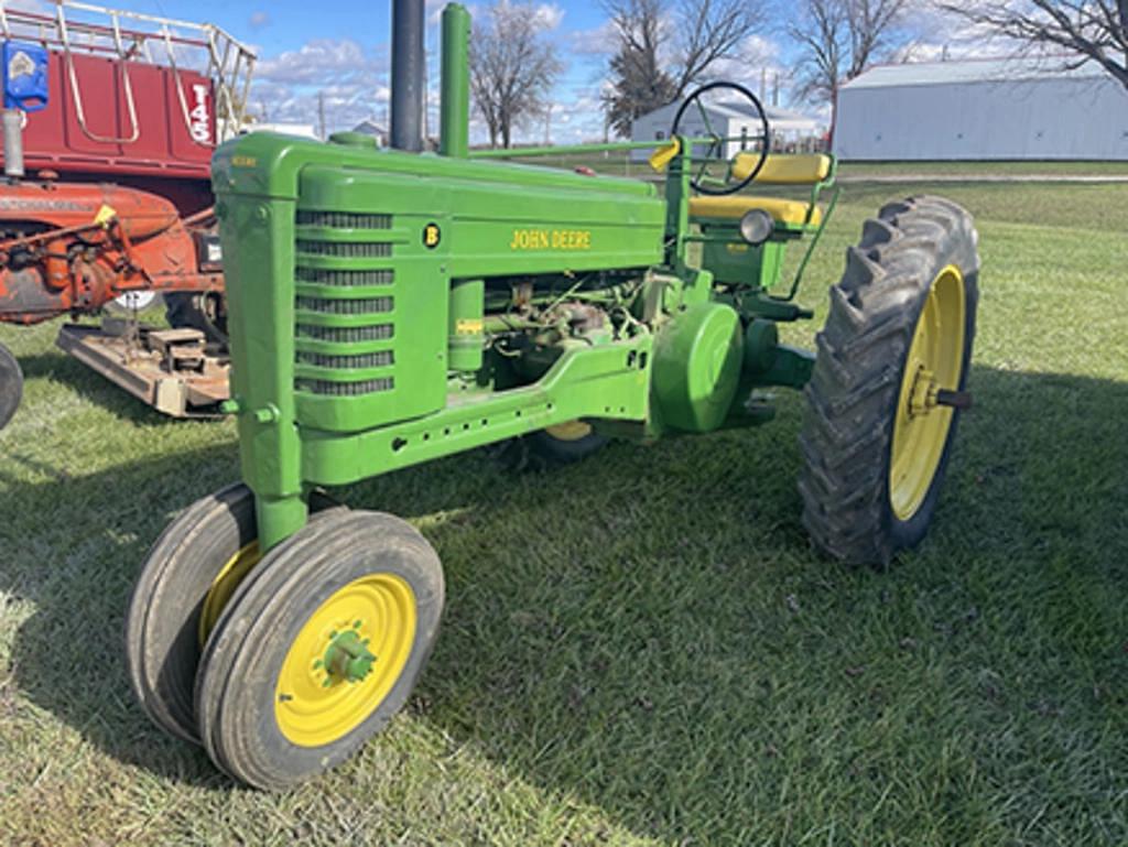 Image of John Deere B Primary image