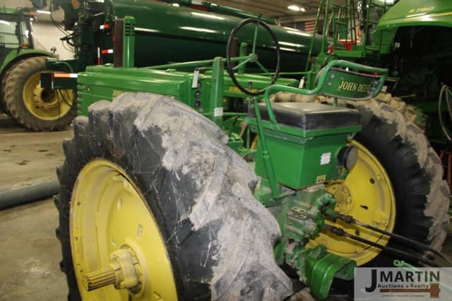 Image of John Deere A equipment image 2