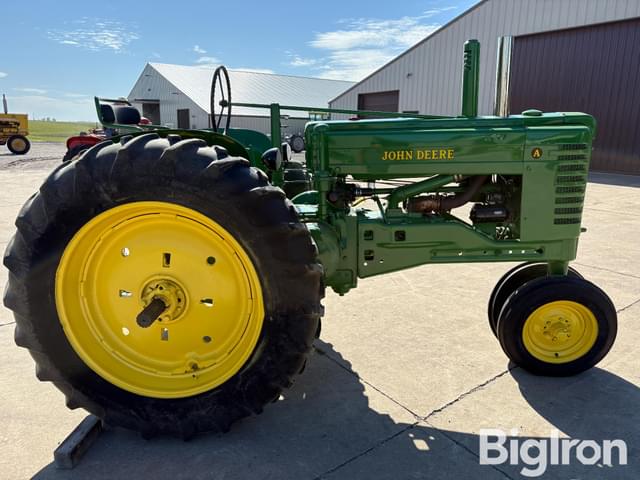 Image of John Deere A equipment image 3
