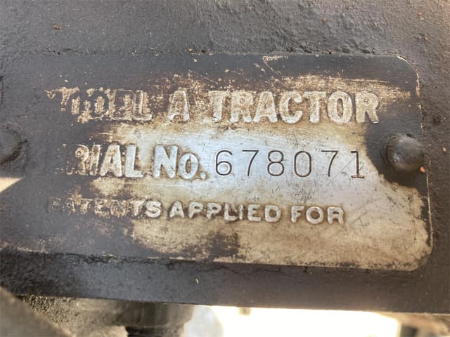 Image of John Deere A equipment image 2
