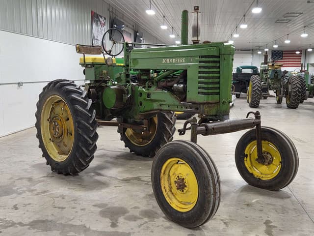 Image of John Deere A equipment image 2