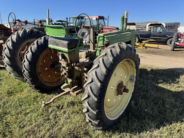 Image of John Deere B equipment image 2