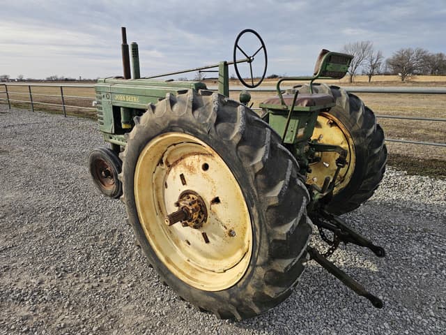 Image of John Deere B equipment image 3