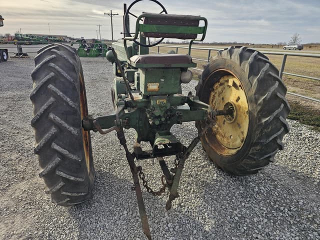 Image of John Deere B equipment image 4