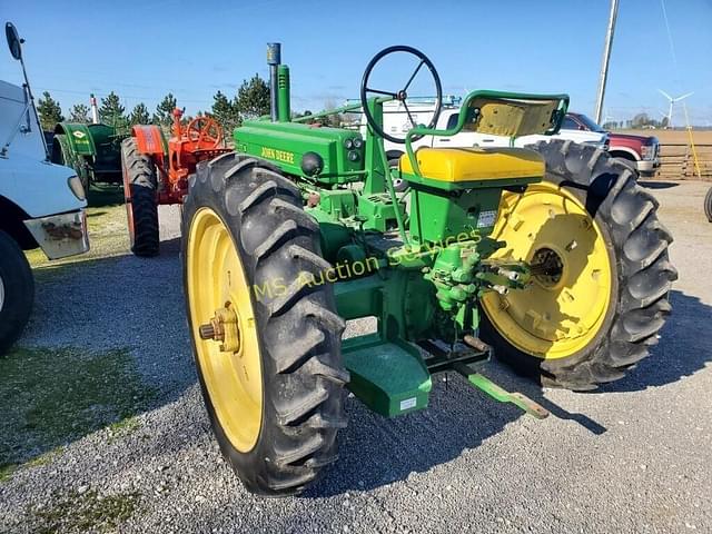 Image of John Deere B equipment image 3